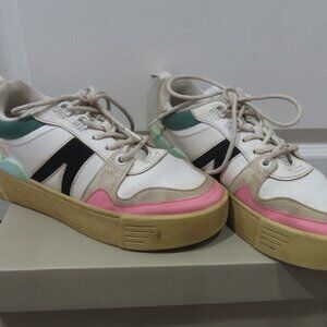 Women's L002 Leather Sneakers